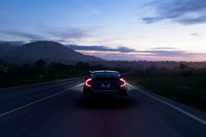 中国车手周冠宇登上F1领奖台，历史性一刻，民族骄傲！